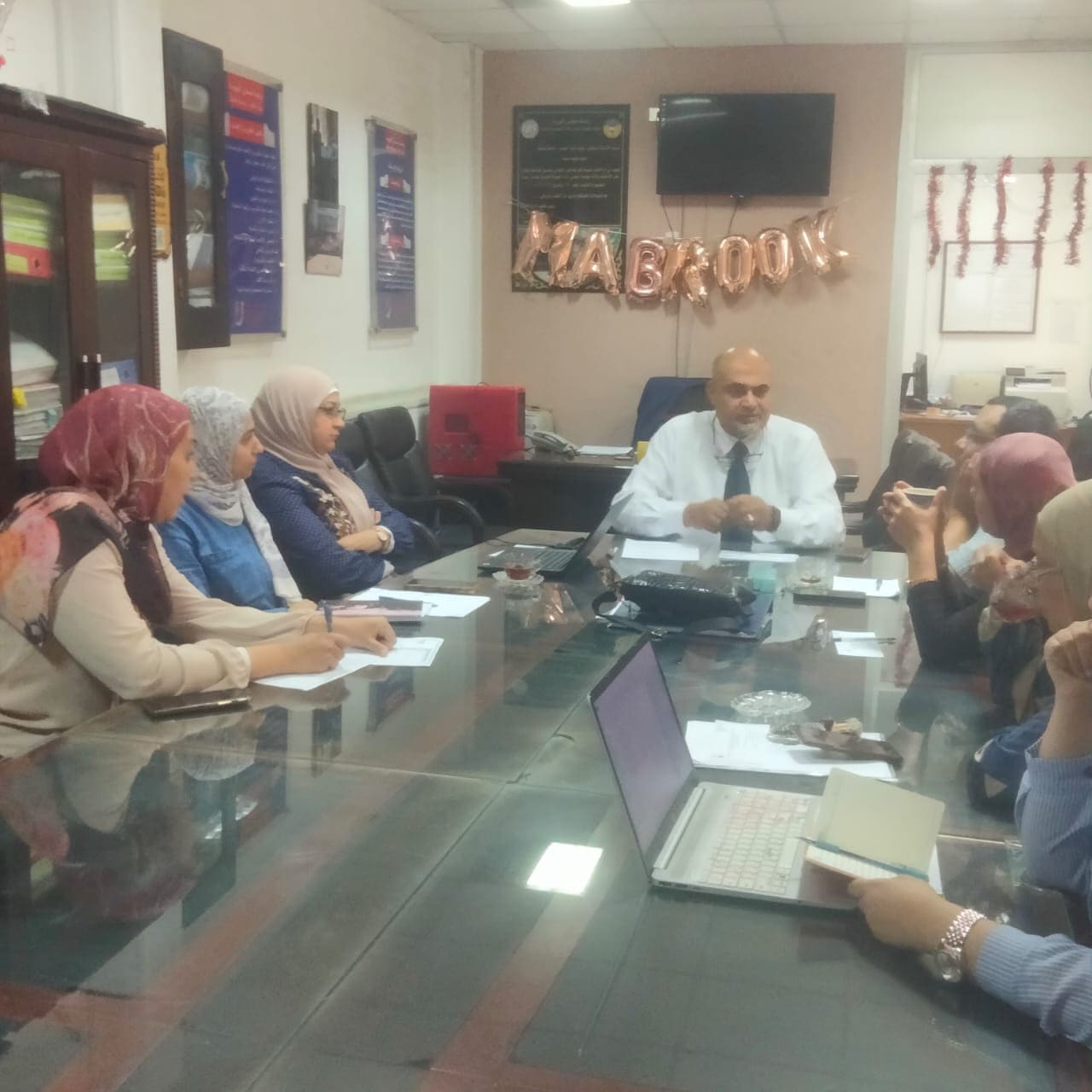 اجتماع السيد الأستاذ الدكتور مدير وحدة ضمان الجودة مع اعضاء الفريق التنفيذي